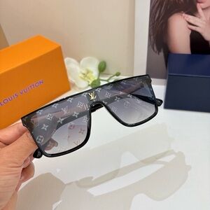 Louis Vuitton Monogram Black Sunglasses